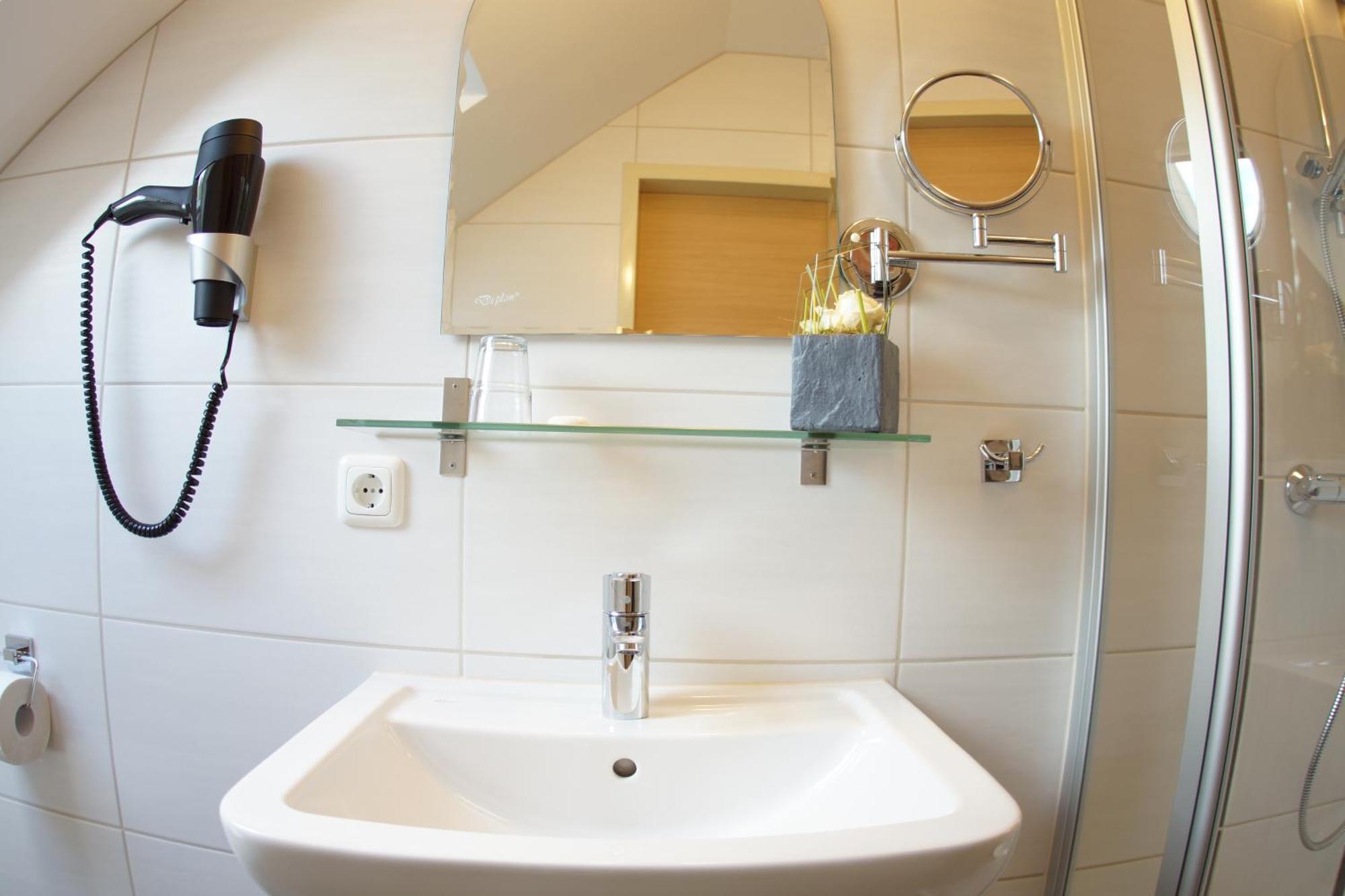 Landhotel Graetz Emmering  Bilik gambar