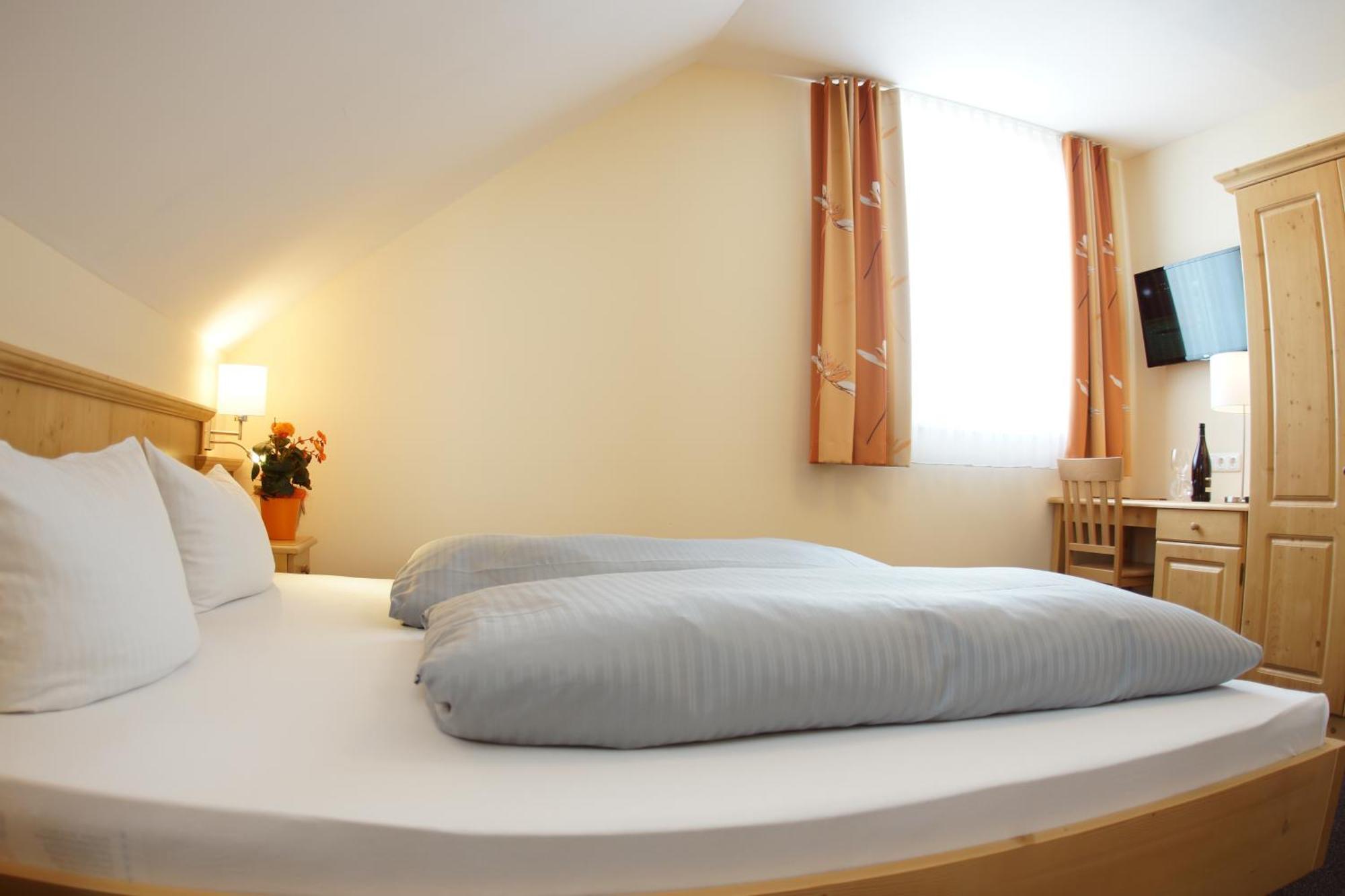 Landhotel Graetz Emmering  Bilik gambar
